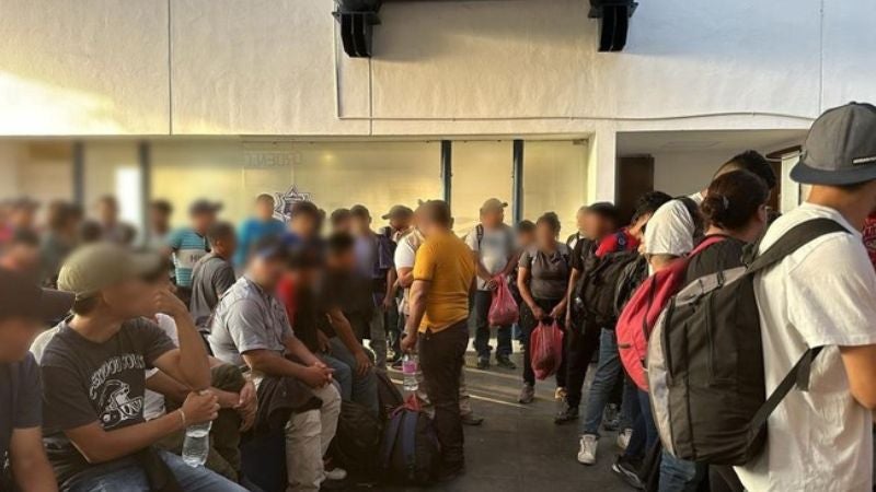 Retienen migrantes Veracruz México