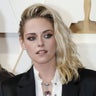 dylan-meyer-kristen-stewart-arrives-on-the-red-carpet-news-photo-1648462520