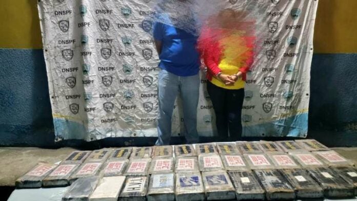 Pareja con droga en Colón