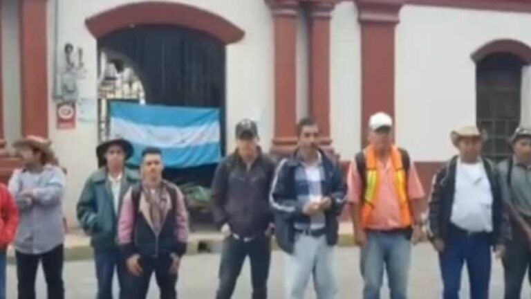 Empleados protestan en Alcaldía