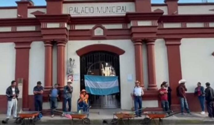 Protesta en Alcaldía de Gracias