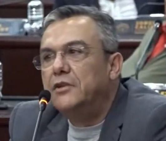 Diputado de Libre: Con ultimátum, PN pretende minimizar juicio de JOH