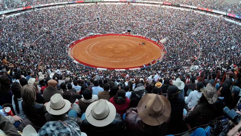 Ordenan nueva suspensión de las corridas de toros en la Plaza México