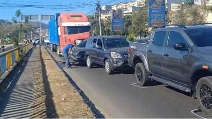 Accidente en el anillo periférico.