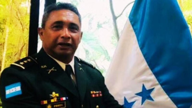 suspenden a coronel Ponce Martínez