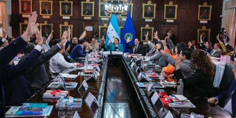 Gobierno aprueba 5 nuevos decretos relacionados a la inversión pública y los DDHH