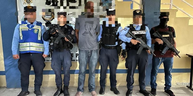 Capturan a presunto traficante de drogas en Roatán