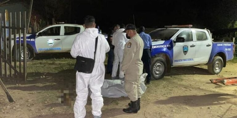 Decapitado y embolsado encuentran el cuerpo de un hombre en Olancho