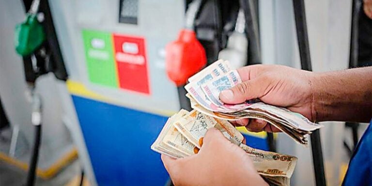 Combustibles bajan a partir del próximo lunes; sólo el GLP incrementa