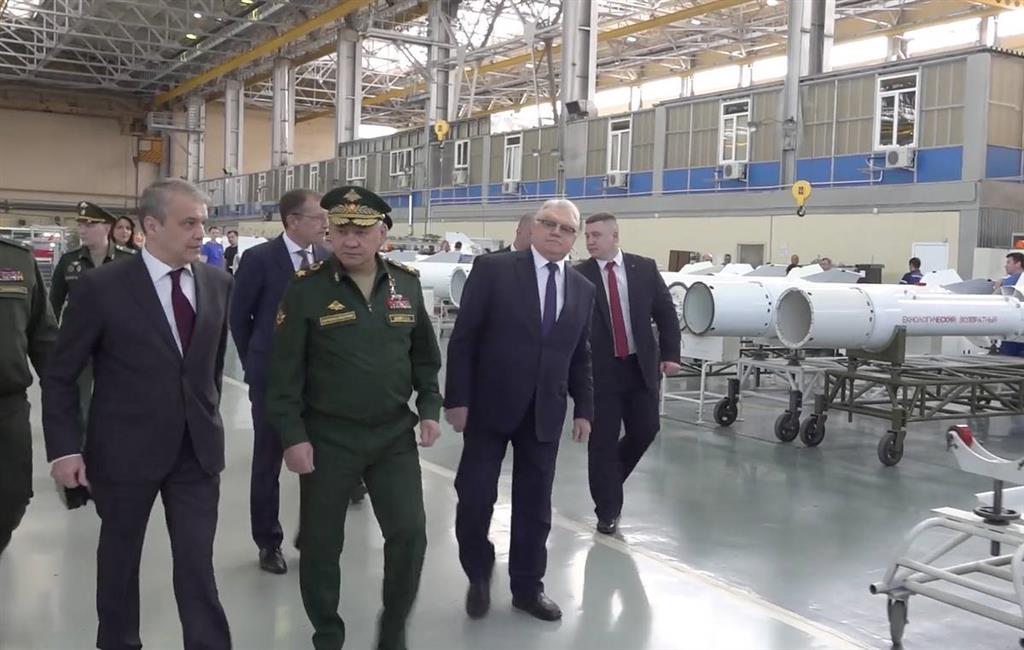 Rusia crea más de medio millón de nuevos empleos en su industria de Defensa