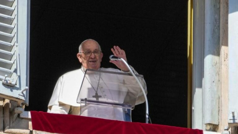 Papa Francisco hospitalizado