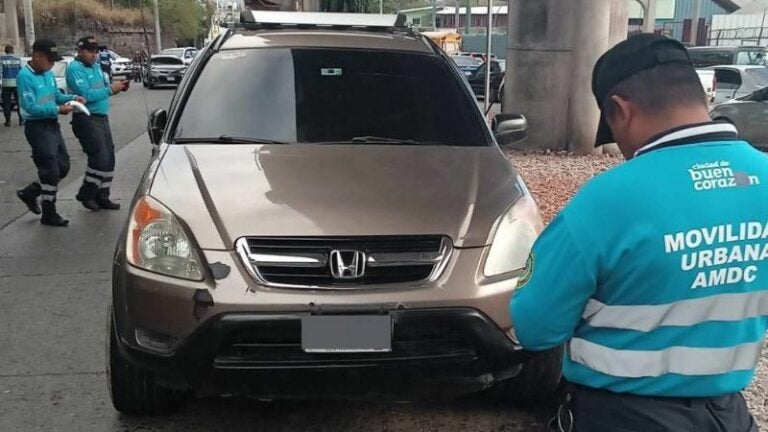 multas conductores mal estacionados