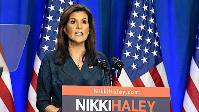 Nikki Haley se retira de primarias