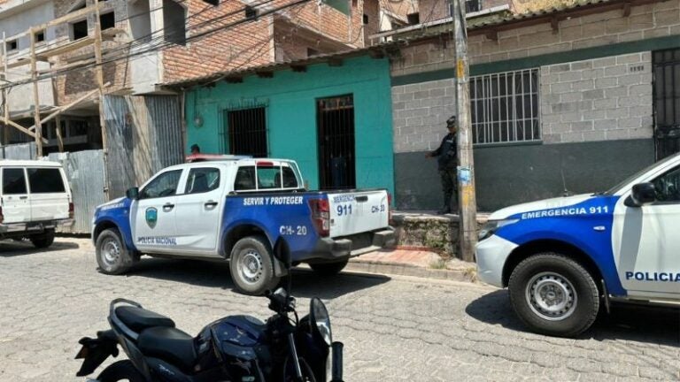 Hallan muerta a mujer en Buenos Aires