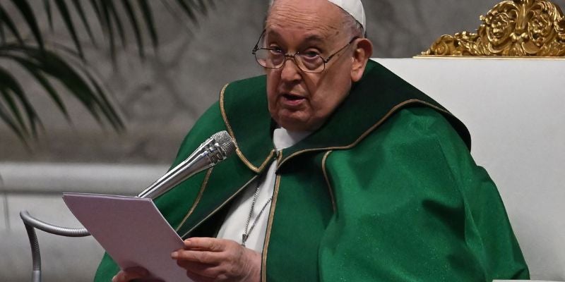 El papa insta a "negociar" para poner fin a la guerra en Ucrania