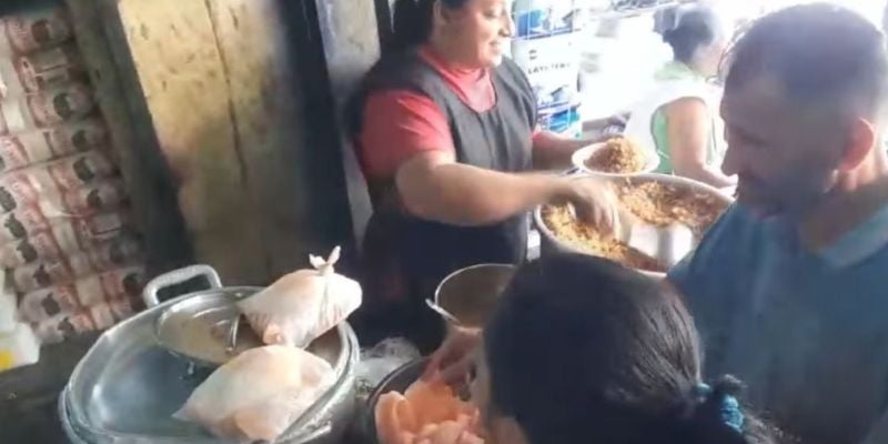 Con L 15 se puede comprar un plato de comida en Comayagüela