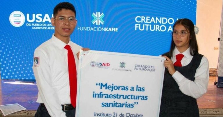 USAID y Fundación Kafie inauguran remodelación en dos escuelas de Tegucigalpa