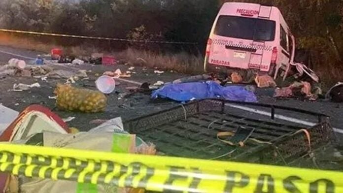 Ocho mueren accidente México