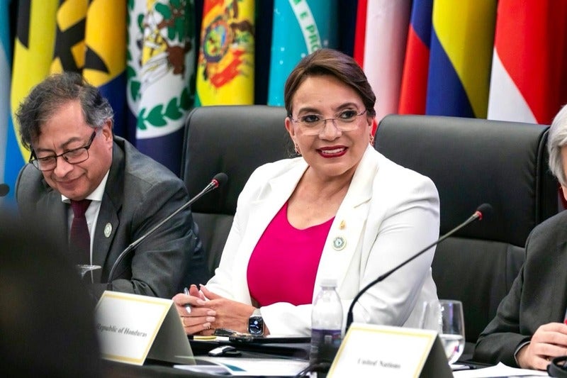 Xiomara Castro asume presidencia CELAC