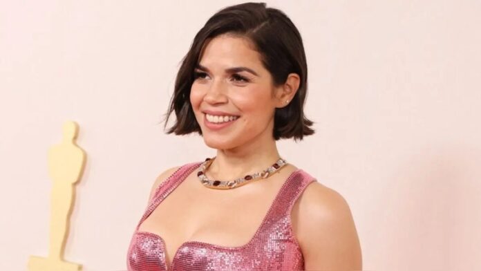 conductor de TNT America Ferrera