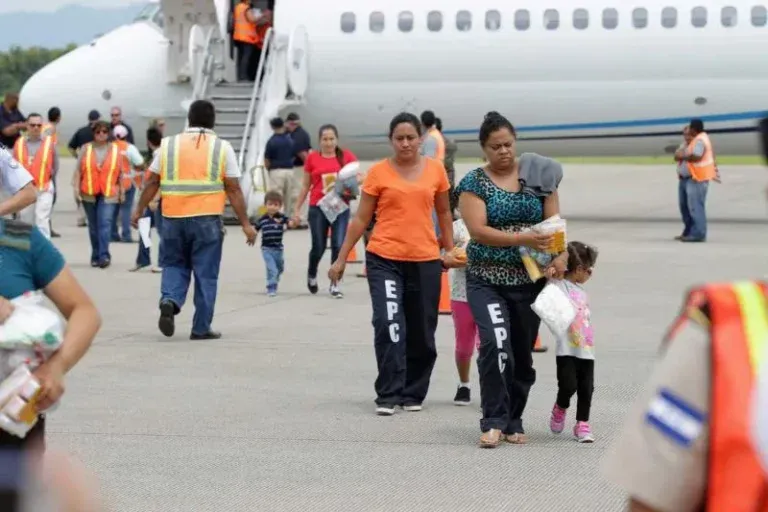 Difícil retorno a casa: Casi 2000 niños migrantes deportados en el 2024