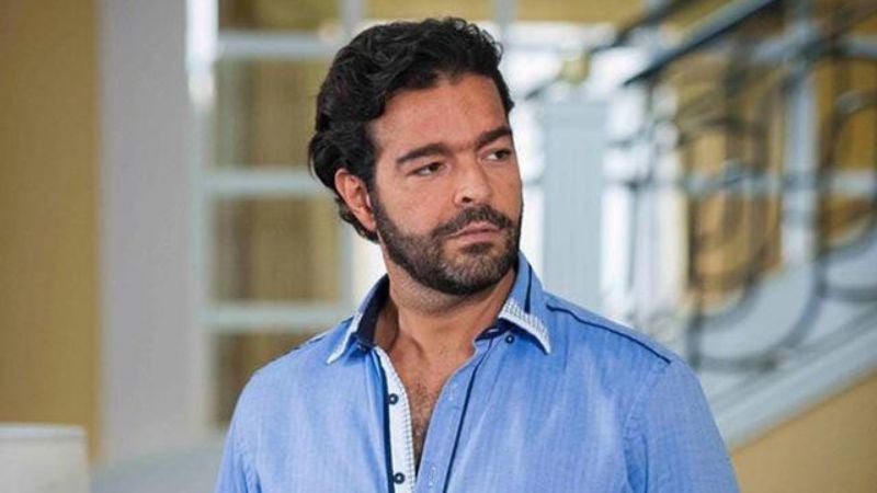 Pablo Montero no pagó cuenta