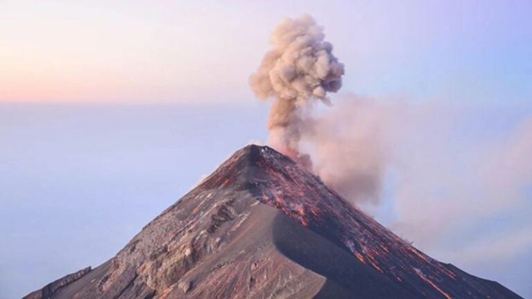 70 terremotos en Nápoles