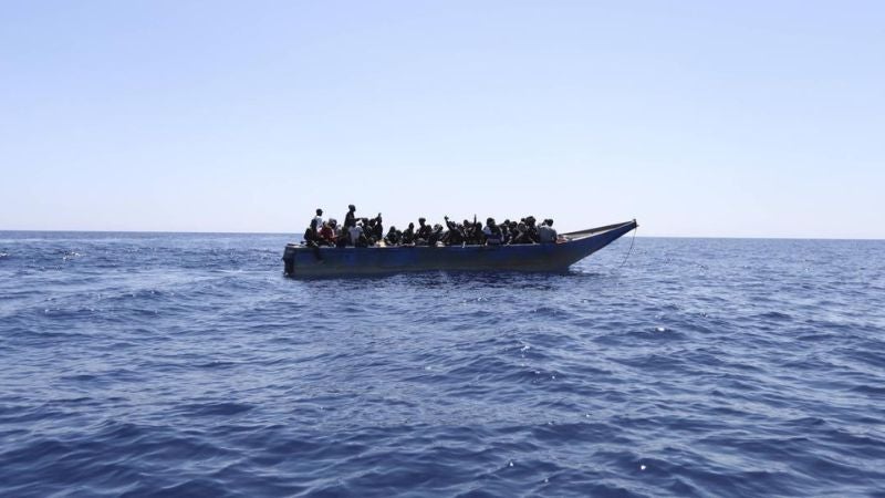 Al menos 16 migrantes muertos y 28 desaparecidos en un naufragio frente a Yibuti