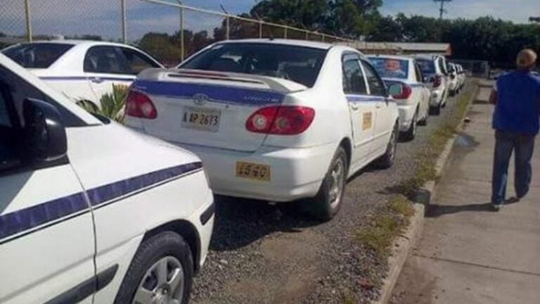 Taxista amenazan con platón en La Ceiba, Atlántida