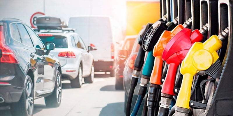 Gasolina regular y diésel bajarán 0.90 centavos a partir del lunes