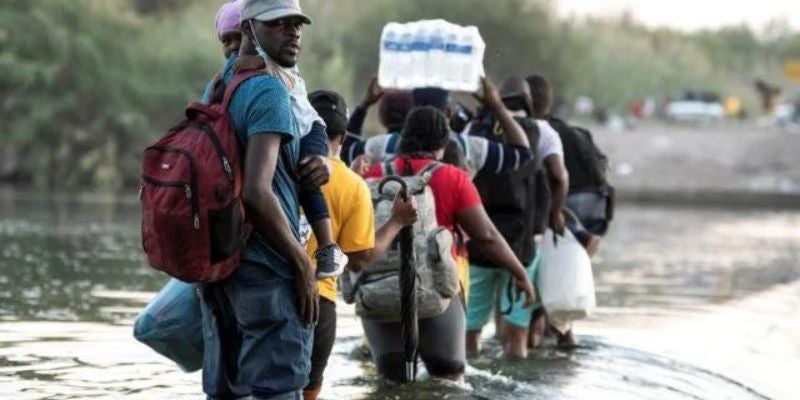 Encuentran sin vida a 20 migrantes haitianos en Brasil