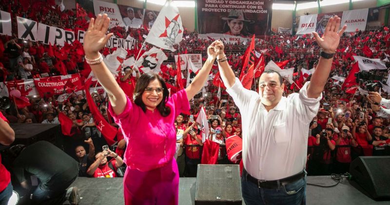 Rixi Moncada lanza oficialmente su precandidatura presidencial