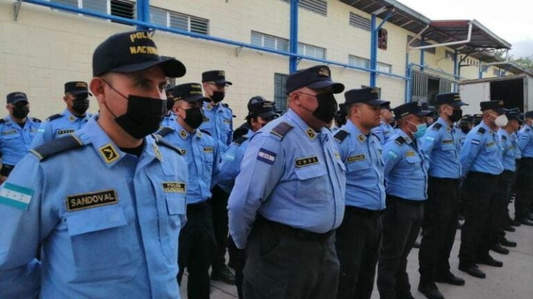 CONADEH pinza policías