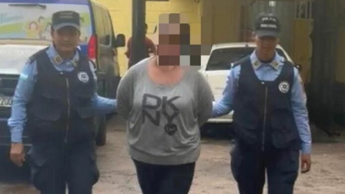 Capturan mujer apuñaló expareja