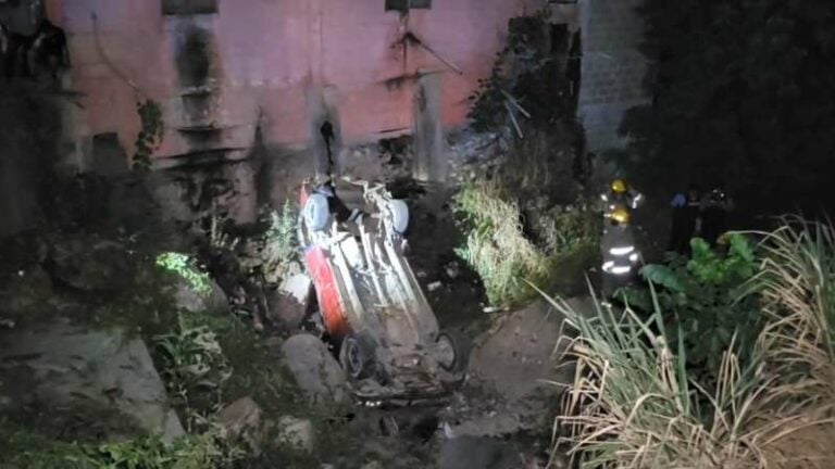 Conductor cayó a un abismo en Baracoa