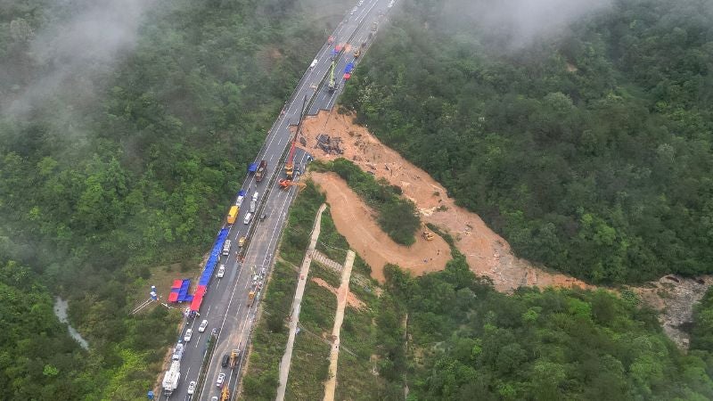 Hundimiento de carretera China