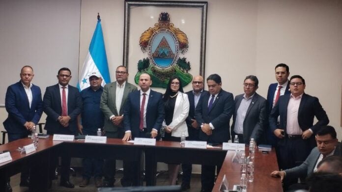 Camaroneros piden crear PCM para atender crisis del rubro