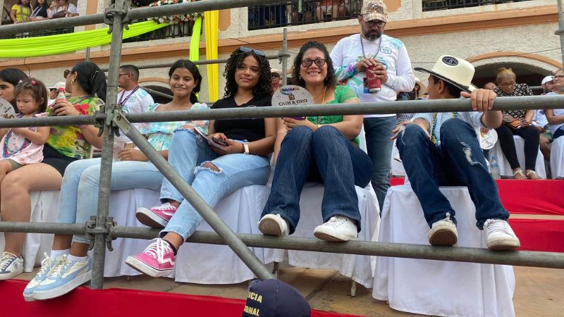 Carrozas, comparsas y artistas deleitarán en el Carval de La Ceiba