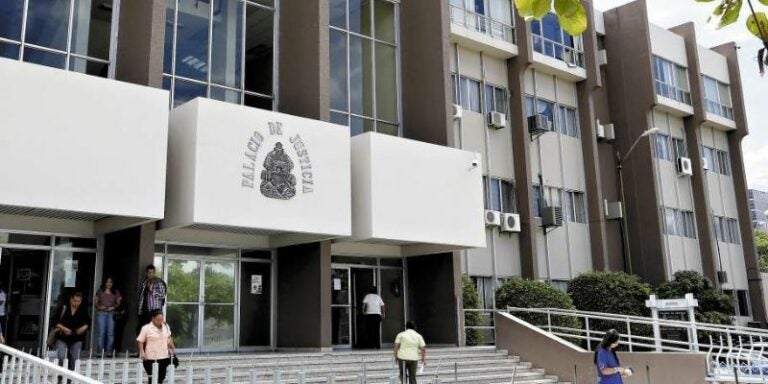 Empleados judiciales solicitan aumento salarial a autoridades