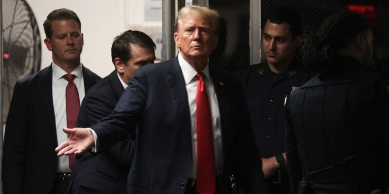 Fiscalía afirma tener "fuertes evidencias" contra Trump en recta final del juicio en Nueva York
