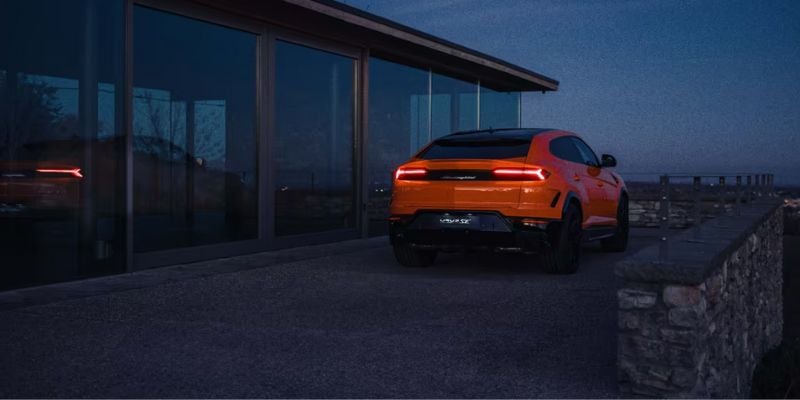 Lamborghini Urus SE 2024: Una camioneta eléctrica ideal para los amantes de la velocidad y la potencia