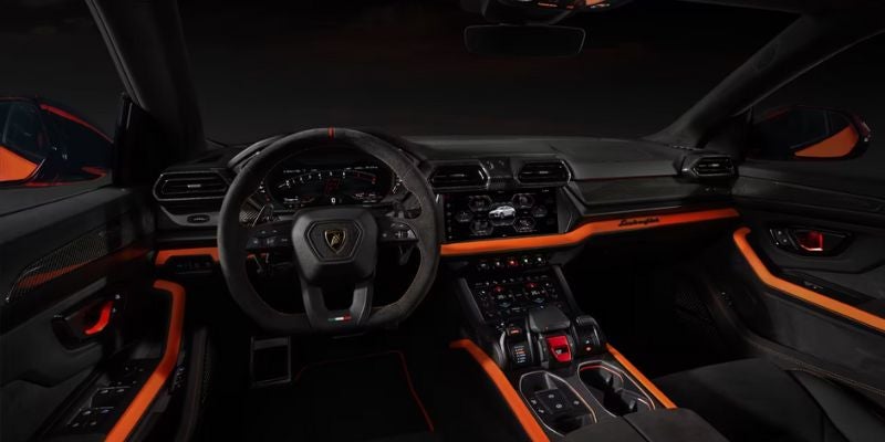 Lamborghini Urus SE 2024: Una camioneta eléctrica ideal para los amantes de la velocidad y la potencia