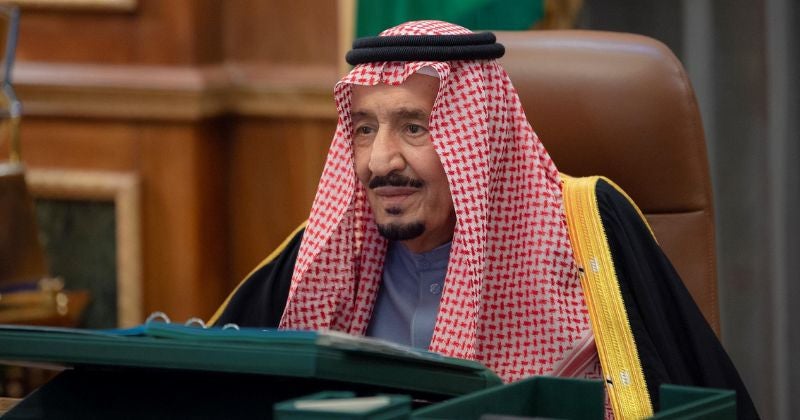Rey de Arabia Saudita es diagnosticado con infección pulmonar