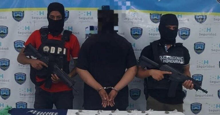 Capturan en posesión de presunta droga a supuesto miembro de la MS-13 en Yoro