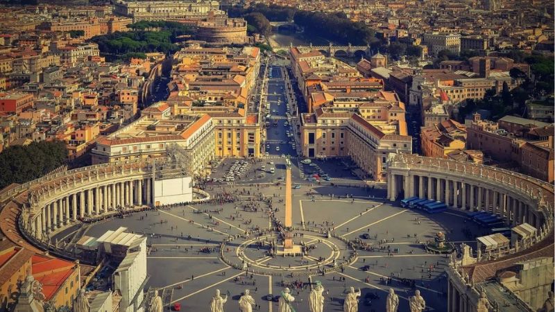 El Vaticano normas sobre milagros