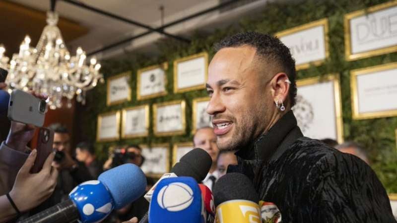 Neymar subasta zapatilla