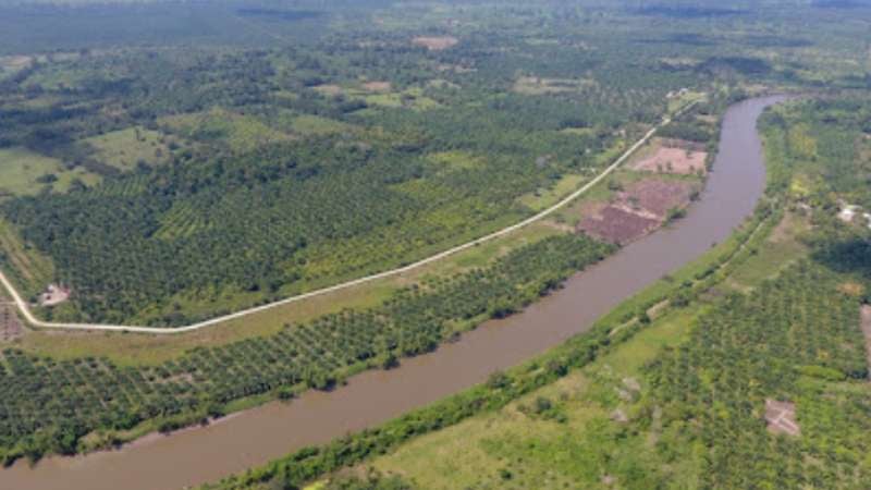 Los habitantes se dedican también a la pesca y agricultura.