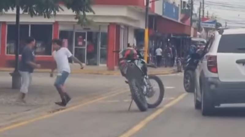 Conductores pelean en Puerto Cortés