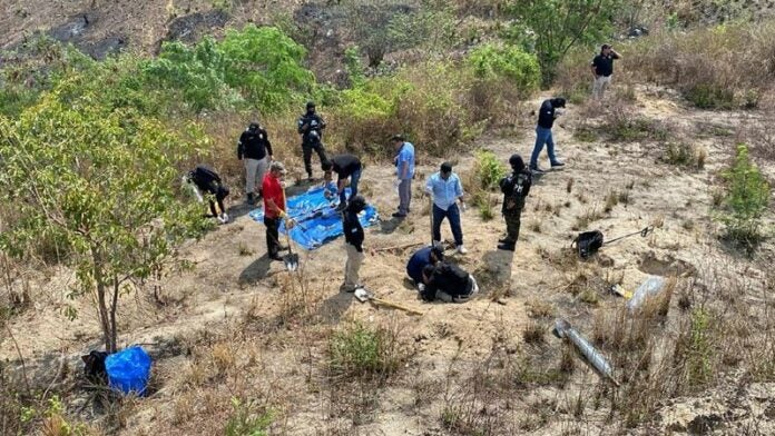 .En busca de consuelo entre las fosas comunes de las pandillas en Honduras