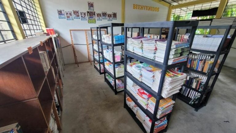 Inauguran biblioteca pública con más de 5 mil libros en El Paraíso